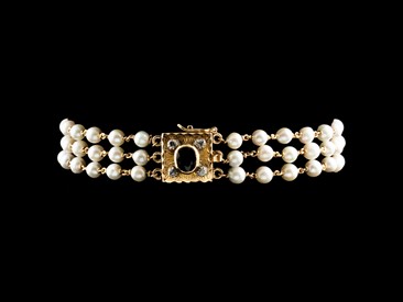 Pulseira Pérolas Diamantes Safira